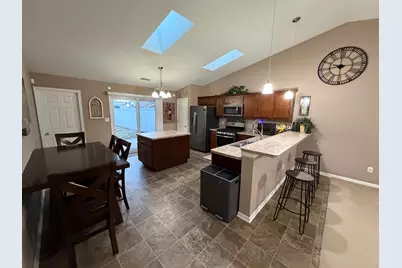 595 W 85th Drive, Merrillville, IN 46410 - Photo 9