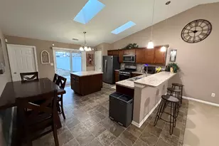 595 W 85th Dr, Merrillville, IN 46410 - Photo 9