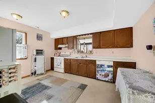 1725 S Fairbanks St, Griffith, IN 46319 - Photo 9