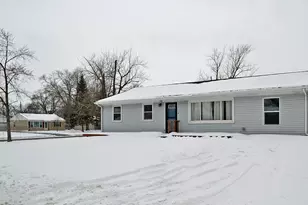740 Imperial Rd, Valparaiso, IN 46385 - Photo 27