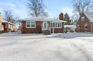 7223 Baring Pkwy, Hammond, IN 46324 - Photo 3