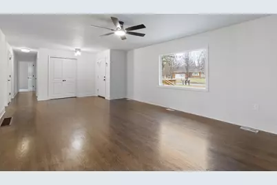 1655 W 63rd Avenue, Merrillville, IN 46410 - Photo 5