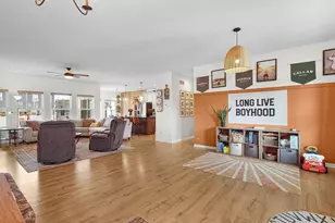 1732 Stellar St, Hobart, IN 46342 - Photo 3