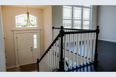 8240 Dylan Drive, Merrillville, IN 46410 - Photo 5