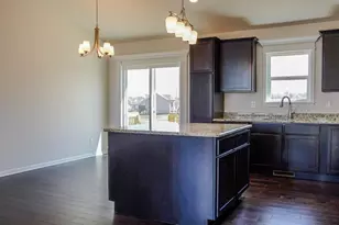 8240 Dylan Dr, Merrillville, IN 46410 - Photo 7