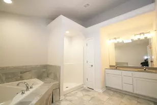 8252 Dylan Dr, Merrillville, IN 46410 - Photo 7