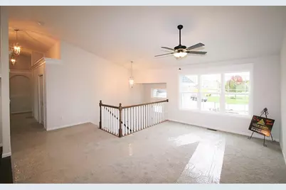 8252 Dylan Drive, Merrillville, IN 46410 - Photo 3