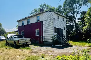 624 Jefferson St, Gary, IN 46402 - Photo 3