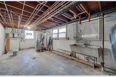 624 Jefferson Street, Gary, IN 46402 - Photo 19