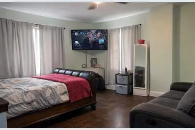 624 Jefferson Street, Gary, IN 46402 - Photo 17