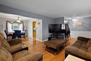 9307 Grace St, Highland, IN 46322 - Photo 11