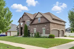 9875 Aster Cove, Saint John, IN 46373 - Photo 3