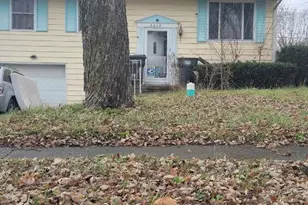 2412 Bramble Way, Anderson, IN 46011 - Photo 1