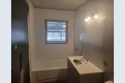 2412 Bramble Way, Anderson, IN 46011 - Photo 17