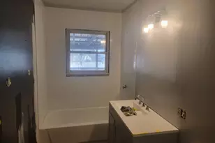 2412 Bramble Way, Anderson, IN 46011 - Photo 17