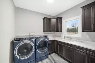 4900 Princess Dr, Valparaiso, IN 46383 - Photo 13