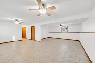 17359 Camelot Dr, Lowell, IN 46356 - Photo 19