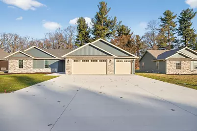 1611 Elderberry Street SE, Demotte, IN 46310 - Photo 3