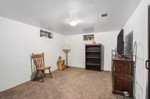 4056 Cleveland St, Gary, IN 46408 - Photo 17