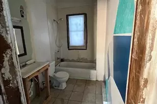 1576 W Taft St, Gary, IN 46404 - Photo 7