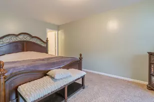 3759 W 72nd Ave, Merrillville, IN 46410 - Photo 17