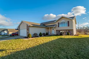 3759 W 72nd Ave, Merrillville, IN 46410 - Photo 41