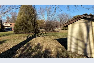 924 Fillmore Street, Shelby, IN 46377 - Photo 5