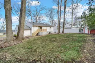 342 Hawthorne Dr, Michigan City, IN 46360 - Photo 17