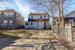 419 Cleveland St, Gary, IN 46404 - Photo 39