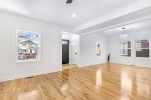 419 Cleveland St, Gary, IN 46404 - Photo 5