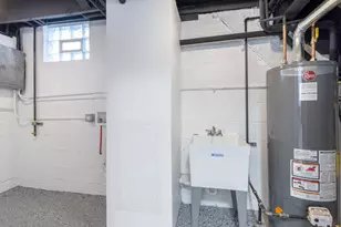 419 Cleveland St, Gary, IN 46404 - Photo 37