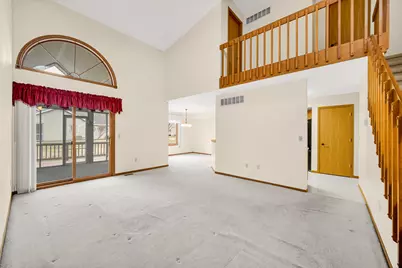 633 W 94th Court, Crown Point, IN 46307 - Photo 7