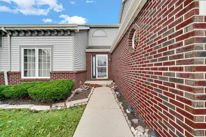 633 W 94th Court, Crown Point, IN 46307 - Photo 5