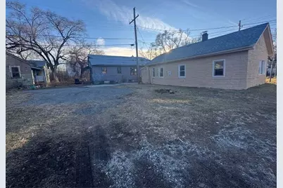 105 E 39th Avenue, Gary, IN 46409 - Photo 5