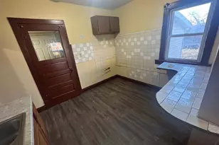 105 E 39th Ave, Gary, IN 46409 - Photo 11