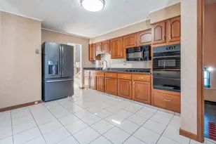 3519 45th St, Highland, IN 46322 - Photo 3