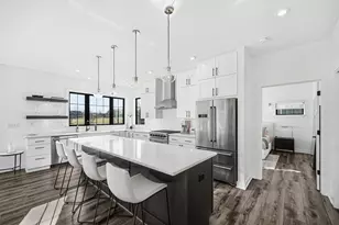 306 W Prairie Ln, Valparaiso, IN 46385 - Photo 17