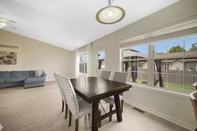 566 Fox Burrow Court, Valparaiso, IN 46385 - Photo 7