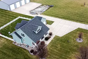 491 W Division Rd, Valparaiso, IN 46385 - Photo 5