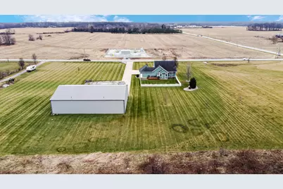 491 W Division Road, Valparaiso, IN 46385 - Photo 9