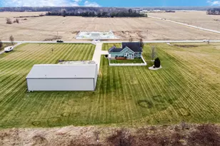 491 W Division Rd, Valparaiso, IN 46385 - Photo 9