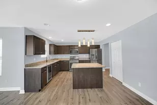 7428 E 120th Ave, Crown Point, IN 46307 - Photo 9