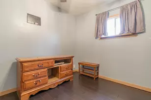 3161 Pulaski St, Hobart, IN 46342 - Photo 13