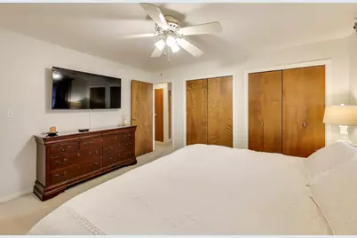 2530 Capri Drive, Schererville, IN 46375 - Photo 15