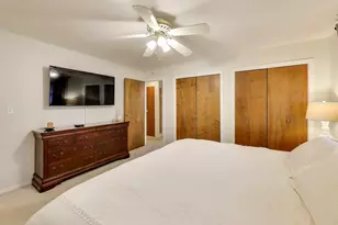 2530 Capri Dr, Schererville, IN 46375 - Photo 15