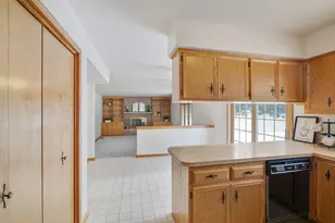 237 Blickview Dr, Schererville, IN 46375 - Photo 9