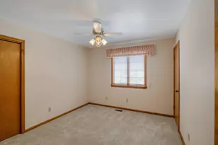 237 Blickview Dr, Schererville, IN 46375 - Photo 19