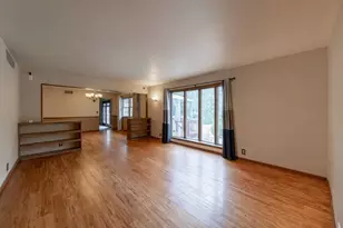 842 N 400 E, Valparaiso, IN 46383 - Photo 7