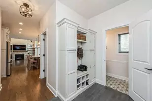 1114 Barrington Ct, Schererville, IN 46375 - Photo 7