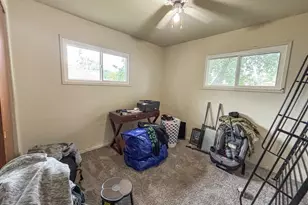 6844 Ridgeland Ave, Hammond, IN 46324 - Photo 11